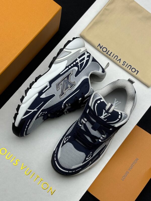 LV Runaway Sneakers In Donkerblauw